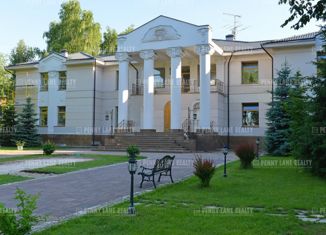 Продаю дом, 1100 м2, село Знаменское, село Знаменское, 156А