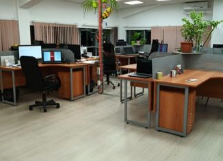 Продаю офис, 1941 м2, Батайск, улица Максима Горького