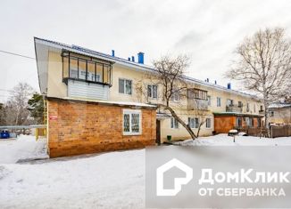 Продается 2-ком. квартира, 42 м2, посёлок городского типа Боровский, улица Островского, 12