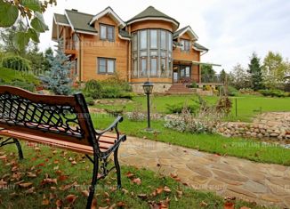 Продам дом, 590 м2, деревня Мишуткино, Пятницкая улица