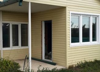 Трехкомнатная квартира на продажу, 85 м2, поселок городского типа Кугеси, Железнодорожная улица, 1