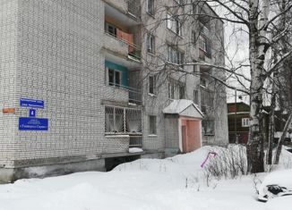 Комната на продажу, 70 м2, посёлок городского типа Краснозатонский, Краснозатонская улица, 4