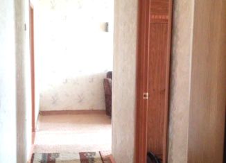 Продаю трехкомнатную квартиру, 56.1 м2, Стрежевой, 2-й микрорайон, 205