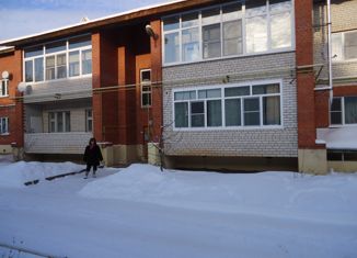 Продаю двухкомнатную квартиру, 60.7 м2, деревня Барановка, Сосновая улица, 2