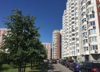 Продаю двухкомнатную квартиру, 64 м2, Москва, Болотниковская улица, 36к6, метро Каховская