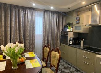 Продаю трехкомнатную квартиру, 153.1 м2, Лобня, улица Пушкина, 4к1