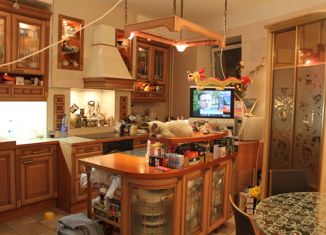 Продажа 3-ком. квартиры, 170 м2, Санкт-Петербург, улица Беринга, 27к4, улица Беринга