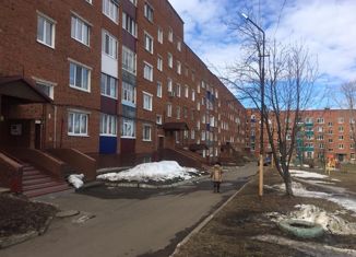 Продаю 5-ком. квартиру, 86.5 м2, Сарапул, улица Чапаева, 3
