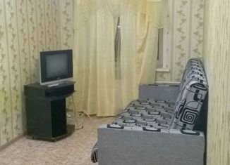 Двухкомнатная квартира на продажу, 43 м2, Валдай, Песчаная улица, 30