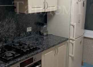 Сдам в аренду трехкомнатную квартиру, 55.7 м2, Омск, Заозёрная улица, 3, Советский округ