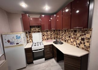 Сдаю 1-ком. квартиру, 31 м2, Сысерть, улица Розы Люксембург, 49