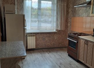 Сдается 2-комнатная квартира, 51 м2, Красноярск, улица Дубровинского, 52А, Центральный район