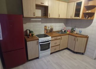 Аренда трехкомнатной квартиры, 63 м2, Кемерово, улица Авроры, 6