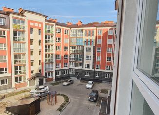 Сдается в аренду 2-ком. квартира, 60 м2, Калининградская область, Старорусская улица, 29