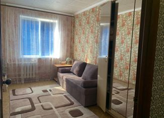 Сдаю двухкомнатную квартиру, 50 м2, Нижнекамск, проспект Шинников, 44