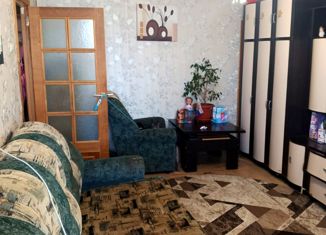 Аренда трехкомнатной квартиры, 60 м2, Тольятти, улица Куйбышева, 38