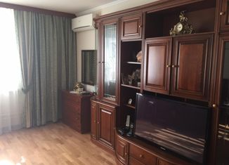 Сдача в аренду 1-ком. квартиры, 50 м2, Москва, улица Грина, 12, ЮЗАО