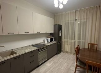 2-комнатная квартира в аренду, 55 м2, Нижневартовск, Интернациональная улица, 1к1