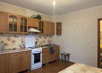 Аренда 2-ком. квартиры, 70 м2, Самара, Нагорная улица, 133, метро Безымянка