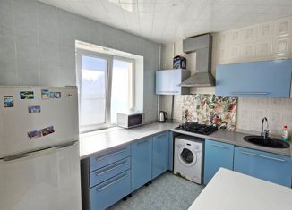 Сдается 2-комнатная квартира, 50 м2, Сочи, улица Ленина, 54, микрорайон Черемушки