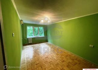 Продаю 3-ком. квартиру, 63 м2, Краснодар, улица Дзержинского, 133, улица Дзержинского