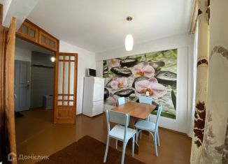 Продаю 4-комнатную квартиру, 57.5 м2, Ачинск, 6-й микрорайон, 3