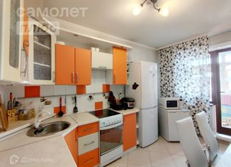 Продам трехкомнатную квартиру, 62.3 м2, Бийск, улица Александра Пушкина, 207