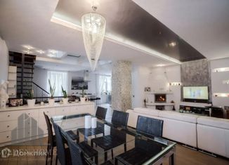 Сдаю в аренду 4-ком. квартиру, 180 м2, Санкт-Петербург, Шишмарёвский переулок, 18, метро Чёрная речка