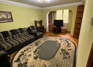 Аренда 3-комнатной квартиры, 74 м2, Пятигорск, улица Адмиральского, 33