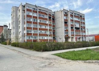 Продается двухкомнатная квартира, 70 м2, рабочий посёлок Городище, проспект Ленина, 10