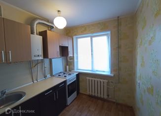 Продаю 2-ком. квартиру, 49 м2, Белгород, улица Костюкова, 2