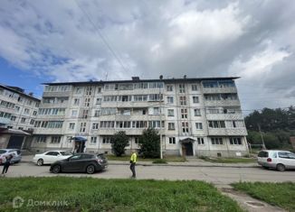 Продам 2-ком. квартиру, 47.5 м2, Шелехов, микрорайон Привокзальный, 10Б