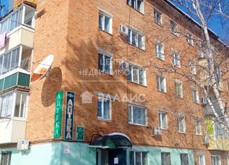 Продаю четырехкомнатную квартиру, 60.6 м2, село Чугуевка, улица Комарова, 12