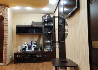 Продам трехкомнатную квартиру, 47 м2, поселок городского типа Разумное, улица Филиппова, 1