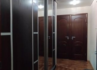 Продам двухкомнатную квартиру, 42.9 м2, Новокузнецк, улица Веры Соломиной, 3