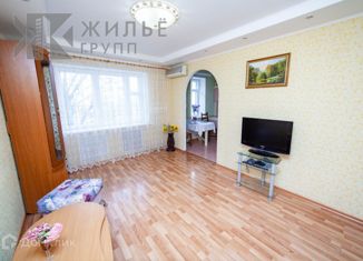 Продаю 3-комнатную квартиру, 64 м2, Татарстан, улица Фатыха Амирхана, 79