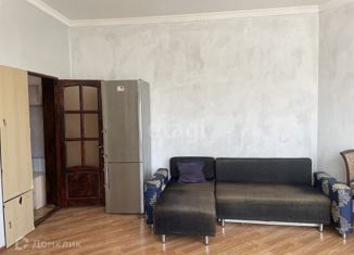 Продам квартиру студию, 40 м2, посёлок городского типа Ленинкент, улица Алиева, 41/1