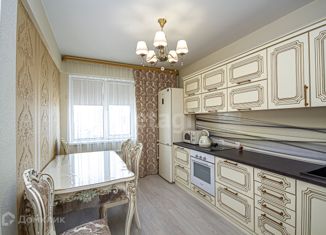 Сдам 2-комнатную квартиру, 60 м2, Новосибирск, улица Лескова, 31