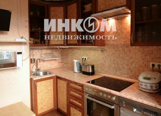 Продается 2-комнатная квартира, 50.3 м2, Москва, Бартеневская улица, 49к1, метро Улица Горчакова