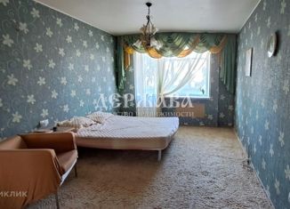 Продам 3-комнатную квартиру, 64 м2, Белгородская область, микрорайон Зелёный Лог, 1