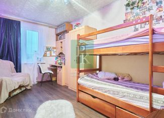 Продается трехкомнатная квартира, 73 м2, Севастополь, улица Генерала Лебедя, 18