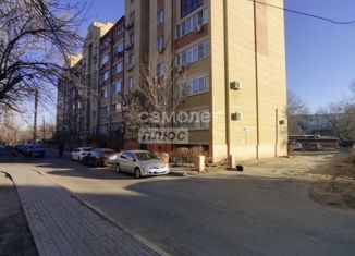 Трехкомнатная квартира на продажу, 90 м2, Астрахань, Кировский район, улица Победы, 54к5