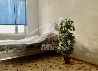 Продается трехкомнатная квартира, 58.8 м2, Москва, улица Молдагуловой, 32, метро Выхино