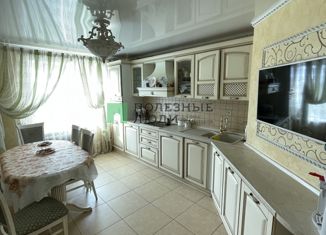 Продам 4-ком. квартиру, 124 м2, Удмуртия, улица имени Репина, 30