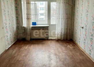 Продается 2-комнатная квартира, 45.6 м2, Кемерово, улица Радищева, 8, Заводский район