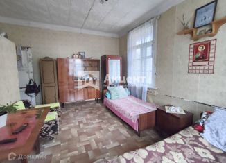 Продается двухкомнатная квартира, 48.4 м2, Иваново, Ленинградская улица, 8