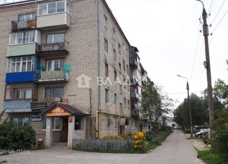 Трехкомнатная квартира на продажу, 58 м2, поселок Андреево, Первомайская улица, 15