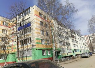 Продажа 2-ком. квартиры, 53.6 м2, Альметьевск, проспект Строителей, 43А
