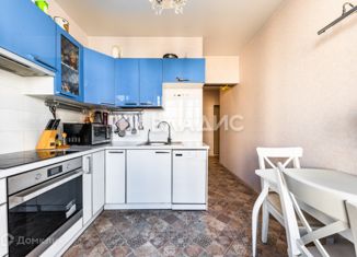 Продажа 2-комнатной квартиры, 51.9 м2, Мурино, улица Шувалова, 3, ЖК Гринландия