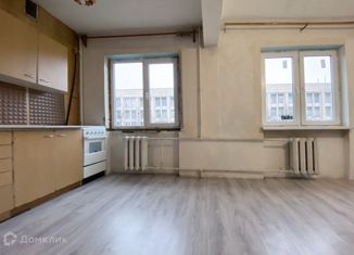 Трехкомнатная квартира на продажу, 55 м2, Санкт-Петербург, Новочеркасский проспект, 46, Новочеркасский проспект